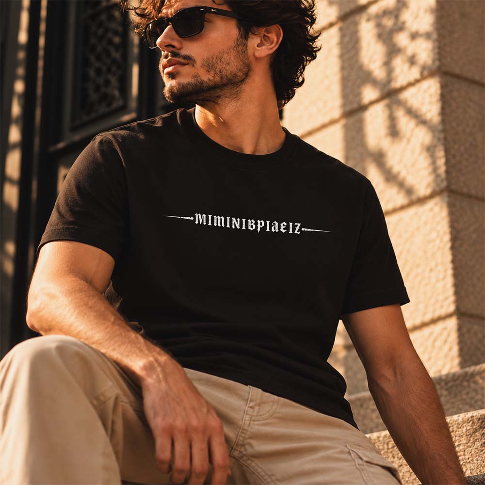 μιμινιβριάειζ  Black tee